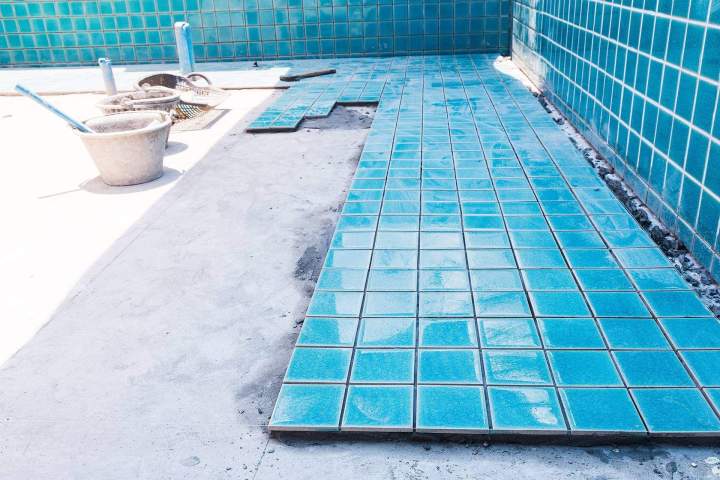 Rénovation carrelage piscine Tulle